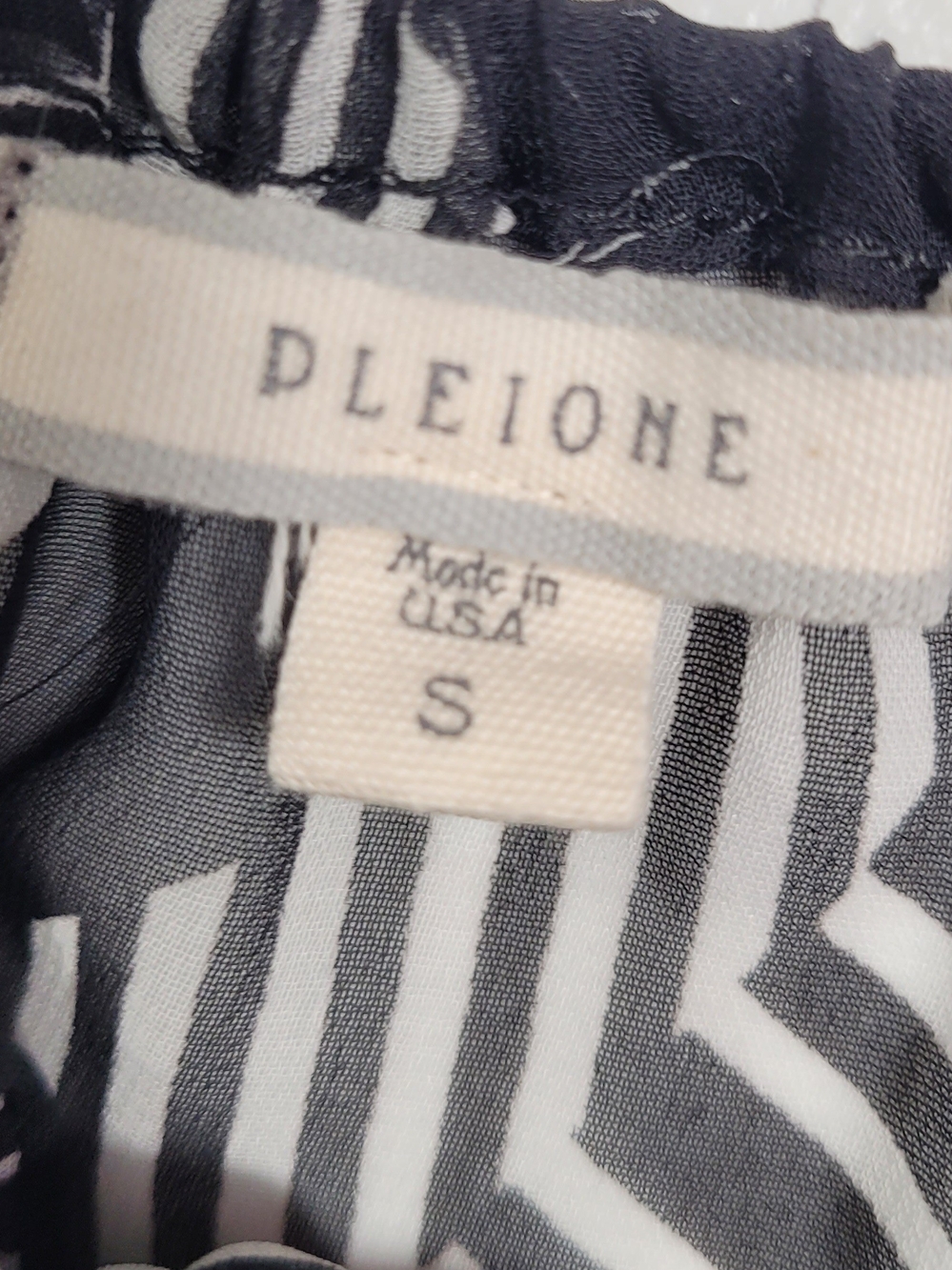 Pleione Black & White Off-Shoulder Striped Blouse - Picture 2 of 4